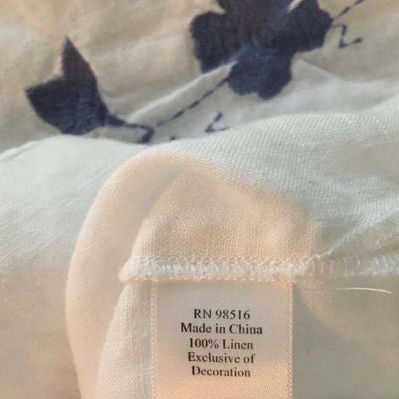 embroidered white linen blouse - Picture 6 of 9